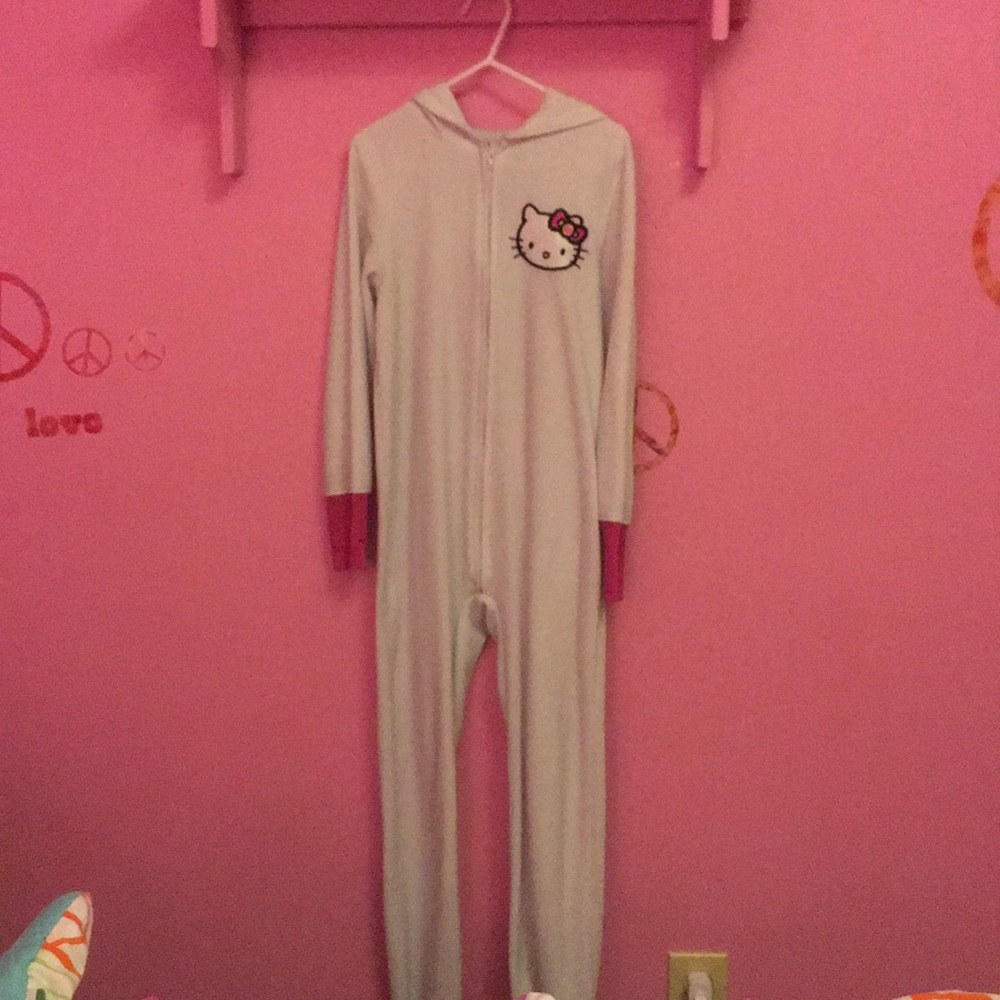 Hello kitty onesie hooded